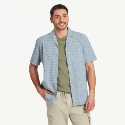 Men's Linear Fish Pattern Camp Shirt